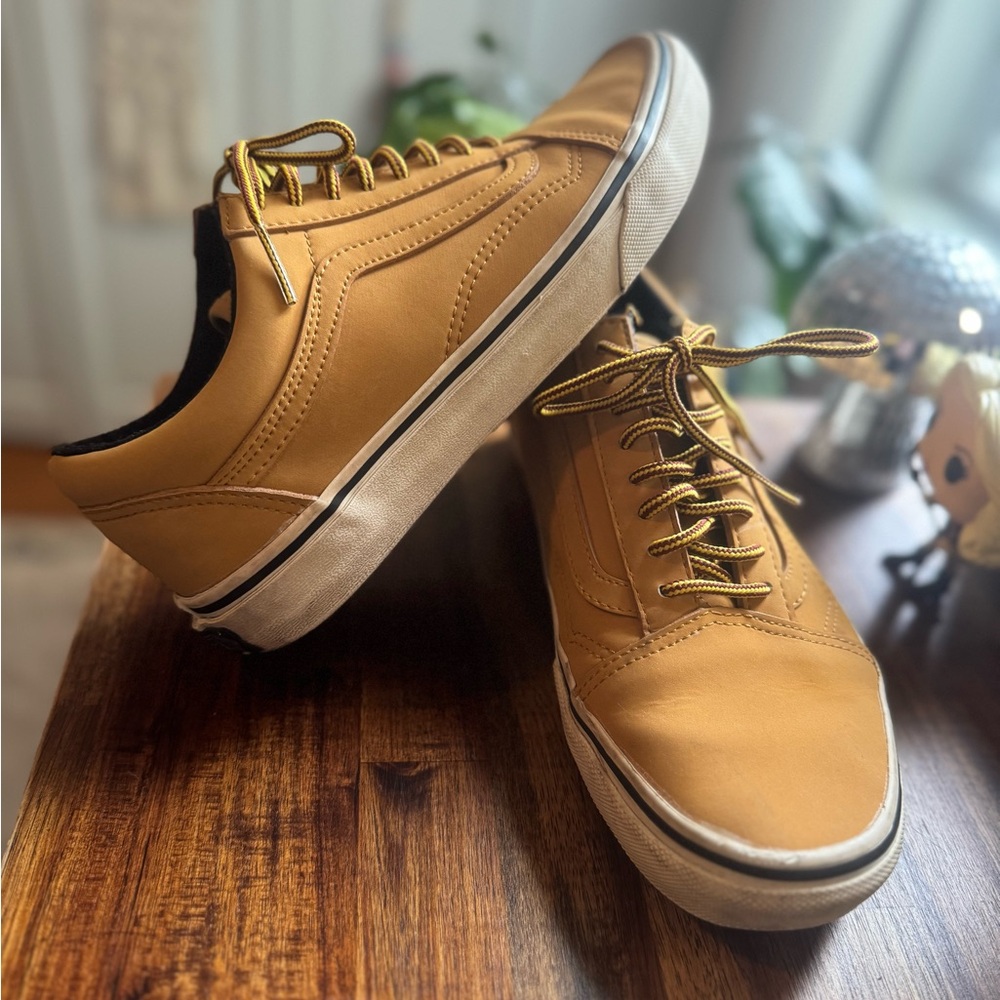 Vans Old Skool MTE Leather Sneakers